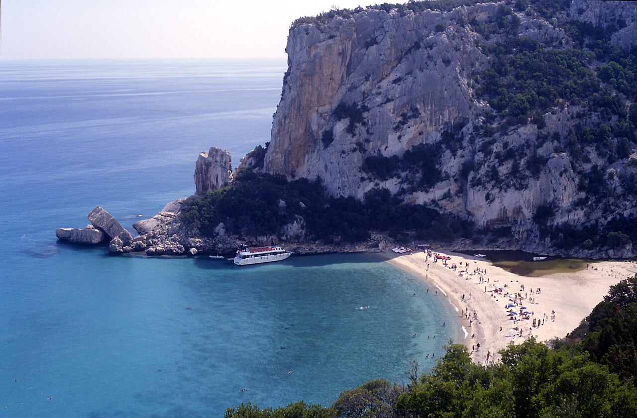 Cala Luna