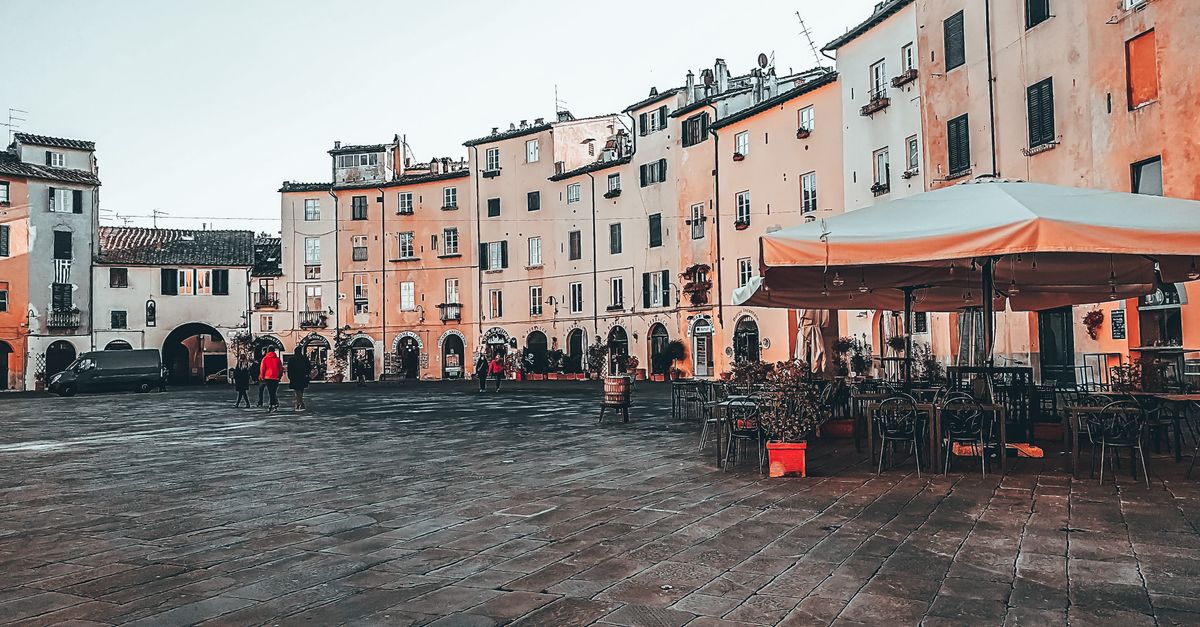 Piazza dell'Anfiteatro