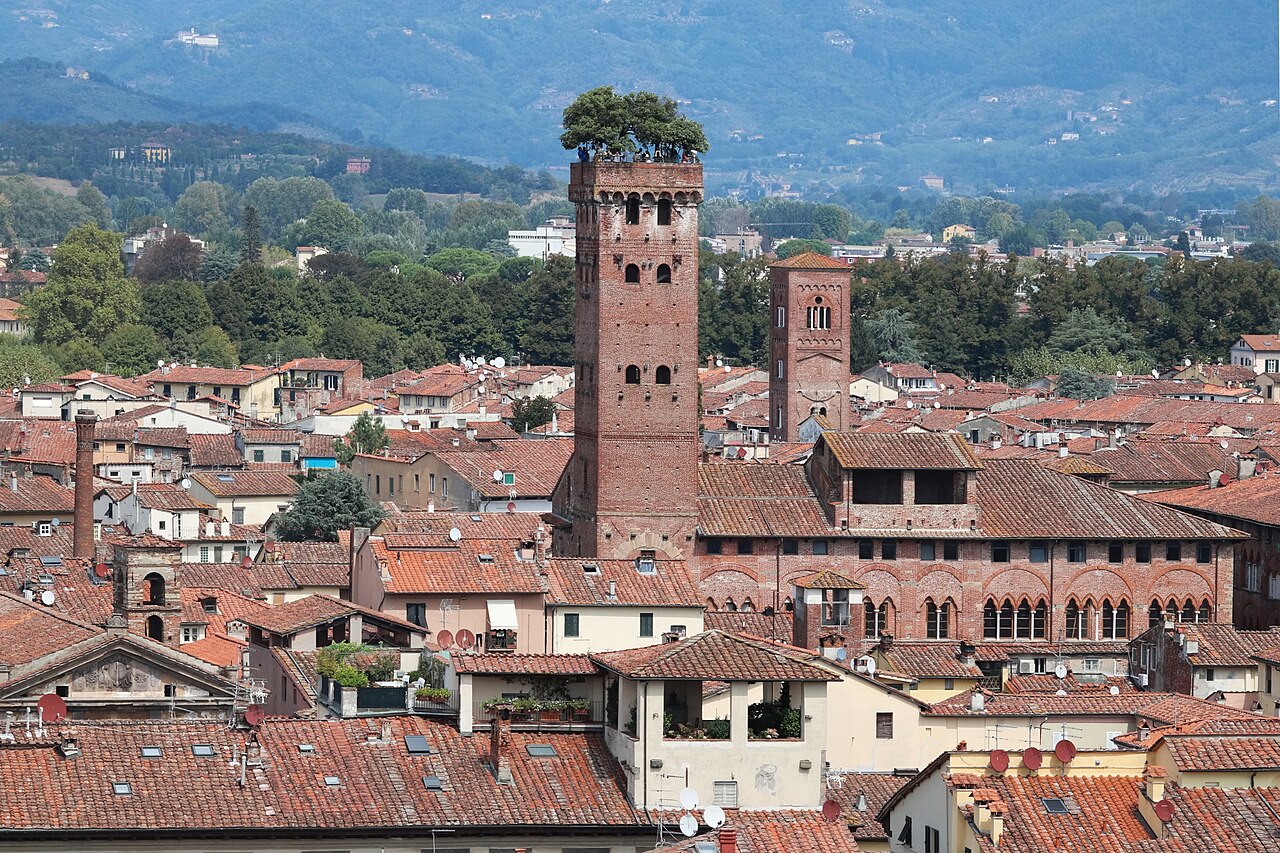 Torre Guinigi