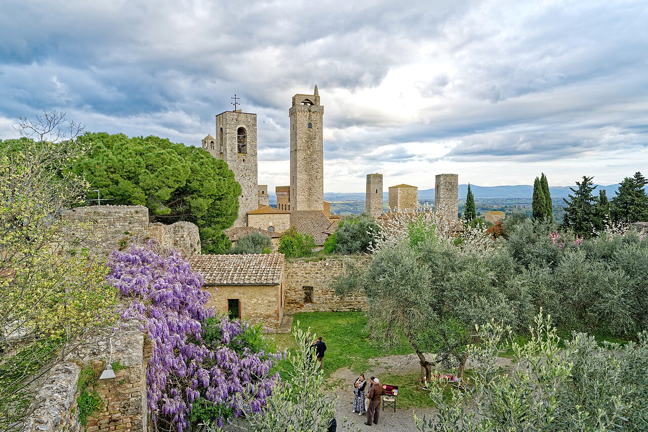 Vernaccia Wine Experience w Rocca di Montestaffoli