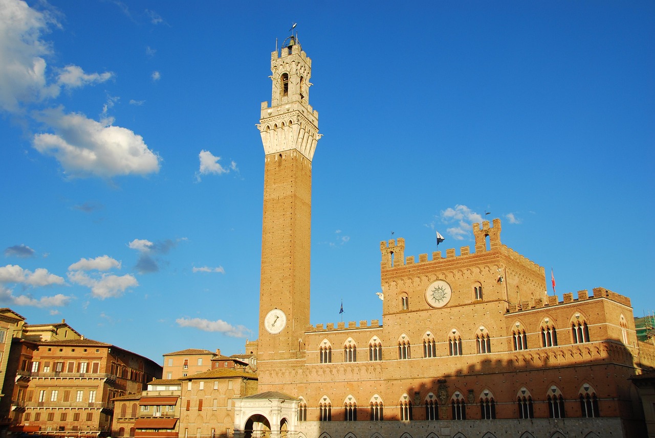 Piazza del Campo i Torre del Mangia