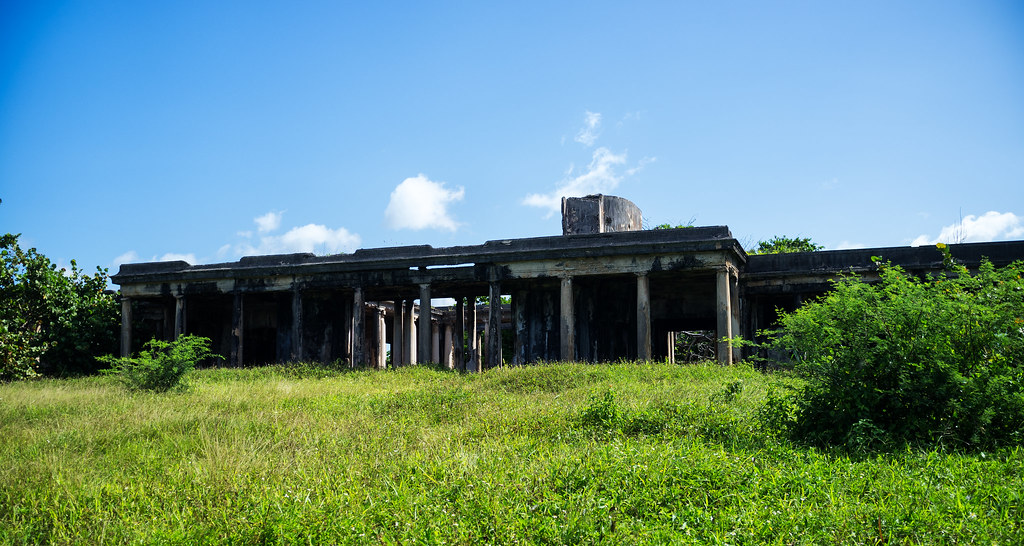 Ruiny Folly