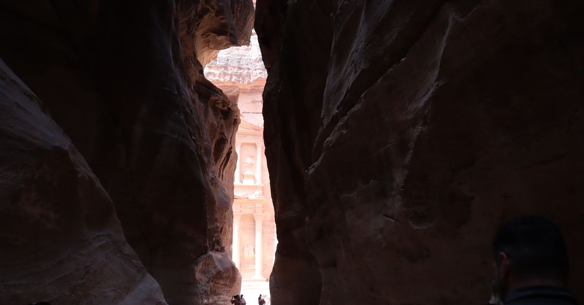 Sik (Al-Siq)