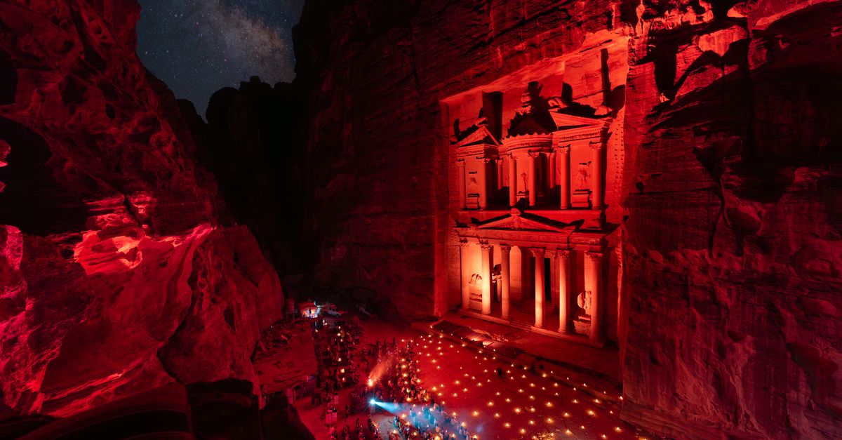 Wieczorne Petra by Night
