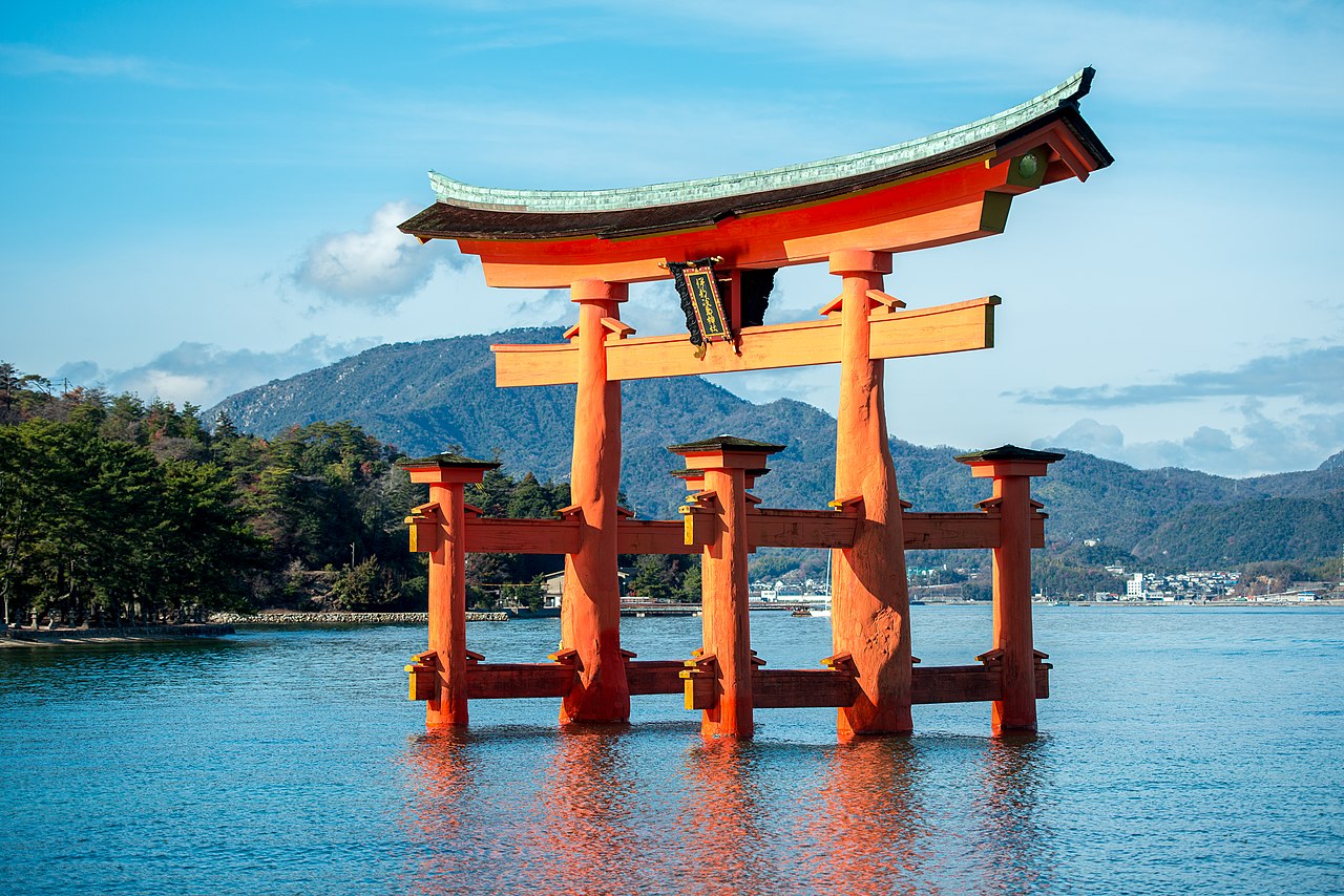 Torii Itsukushima