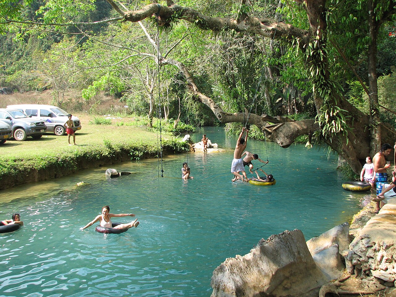 Błękitna Laguna i jaskinia Tham Phu Kham