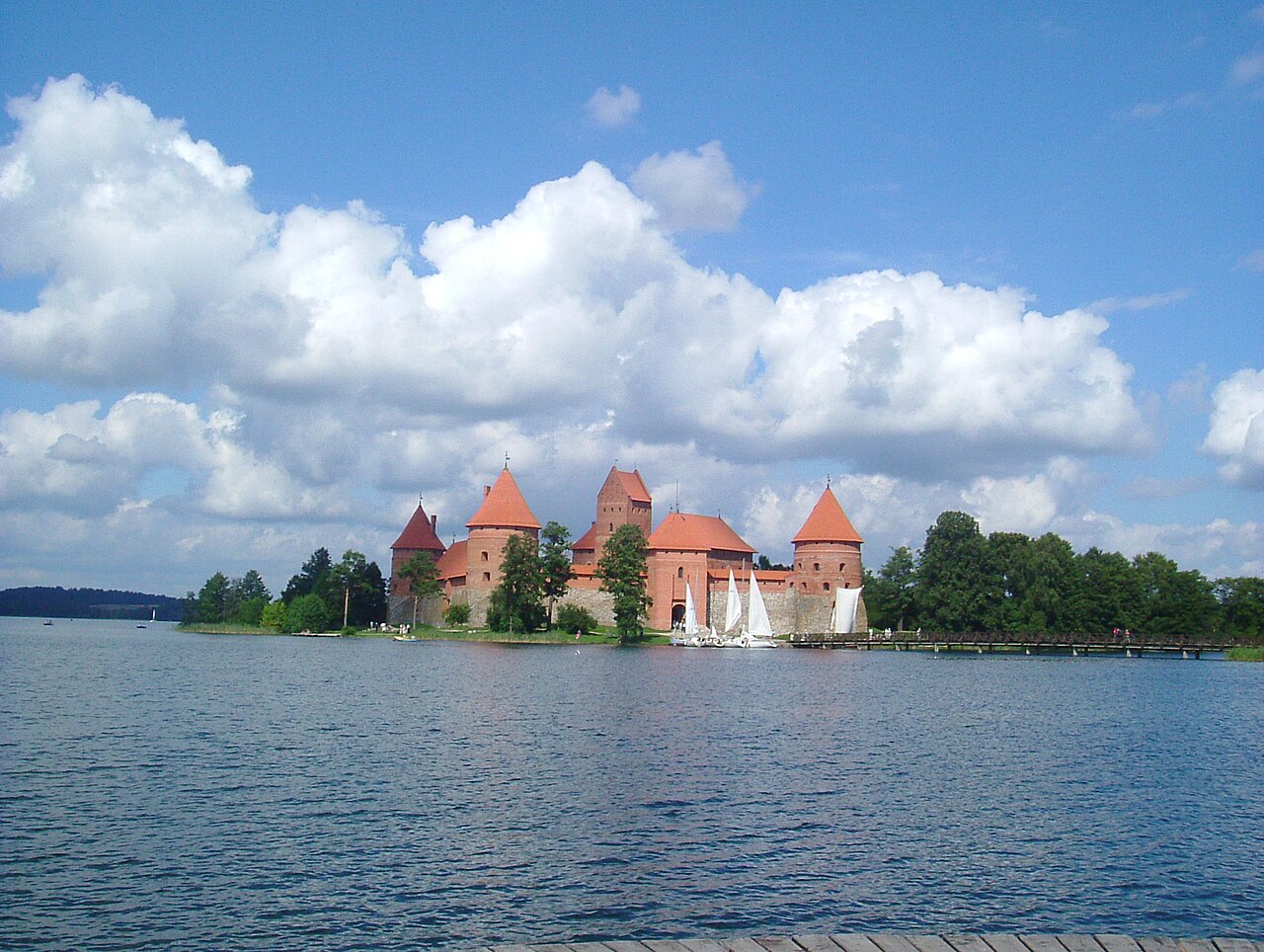 Jezioro Galve i rejsy