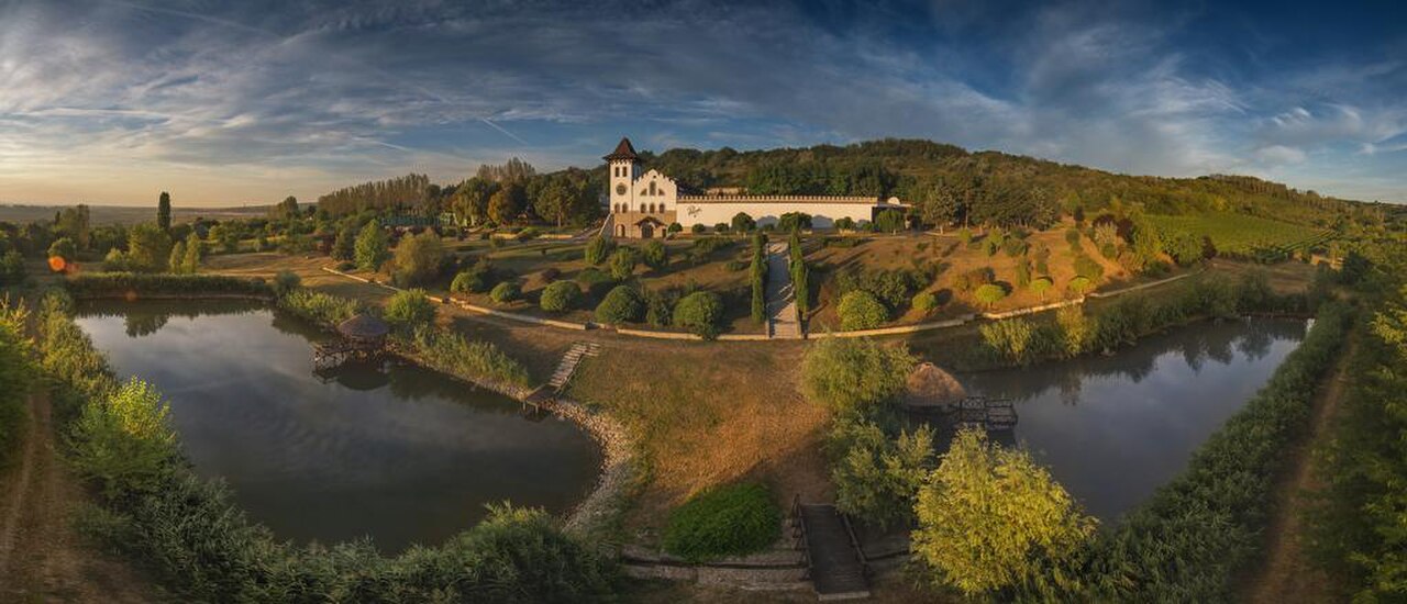 Piwnice i degustacja w Château Purcari