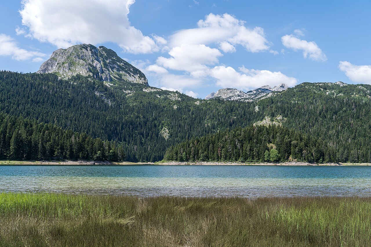 Czarne Jezioro (Crno Jezero)