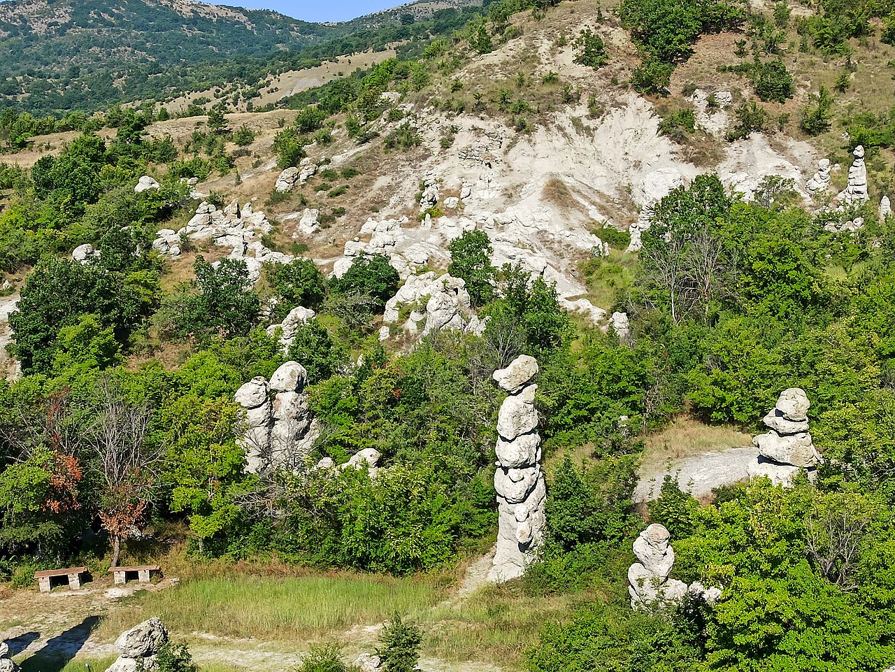 Kuklica, kamienne lalki