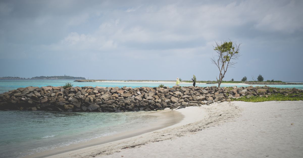 Public Beach Maafushi