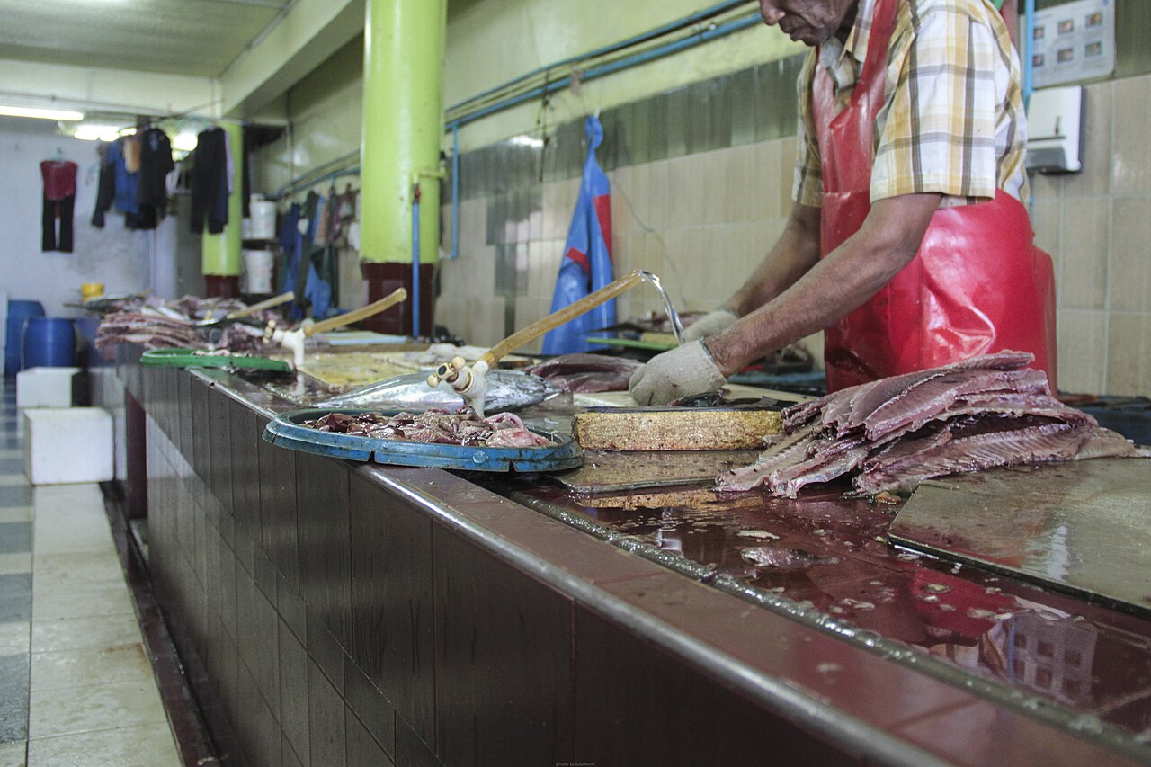 Targ rybny i tuna auction