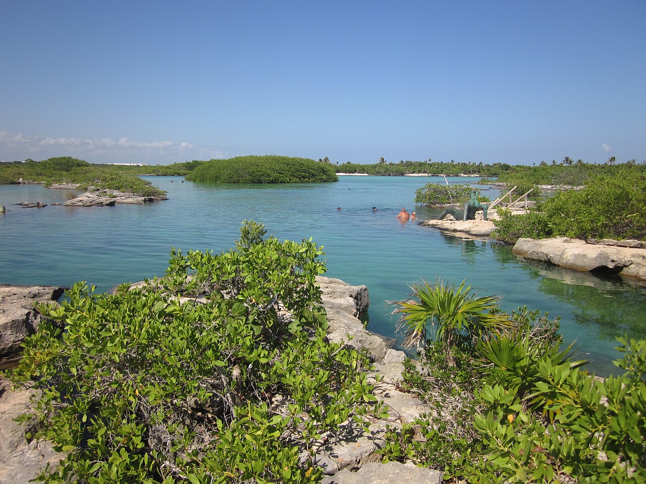 Laguna Yal-Ku