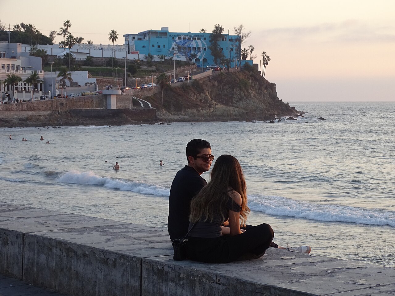 Malecon i El Clavadista