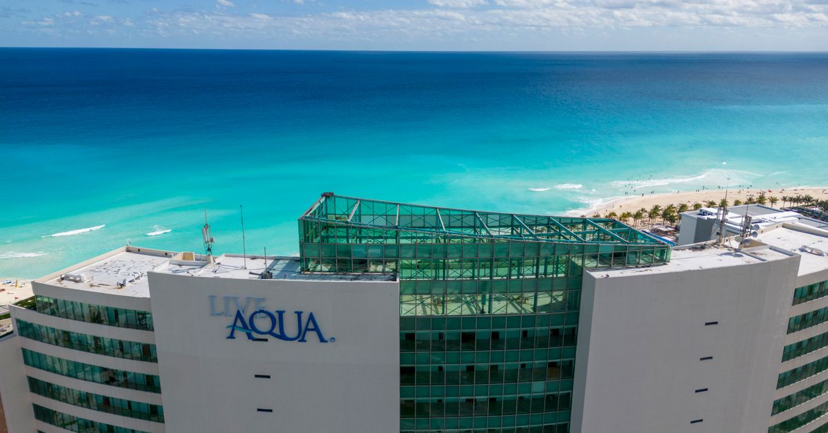 Playa Delfines i zona hotelera