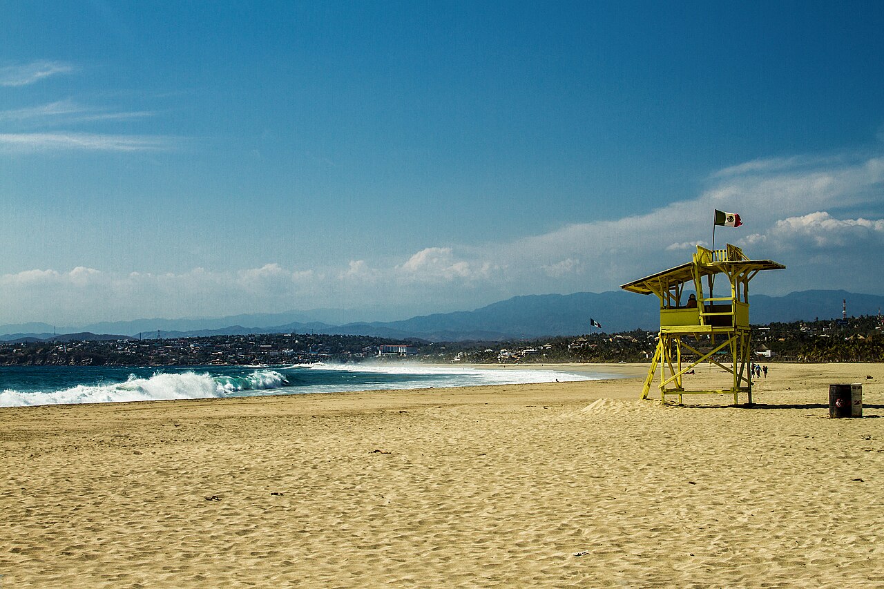 Playa Zicatela i wielkie fale