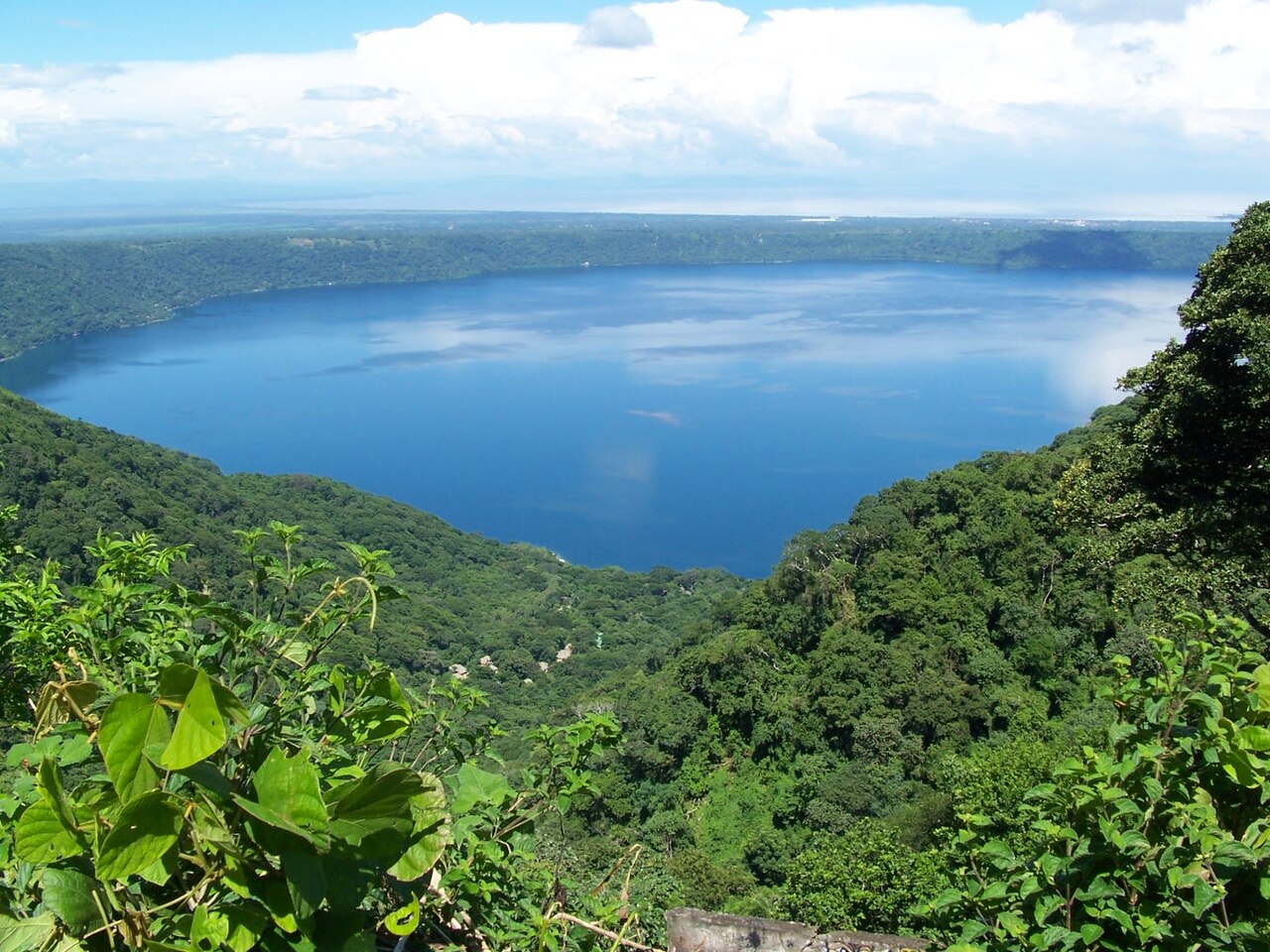Kąpiel w kraterze Laguna de Apoyo