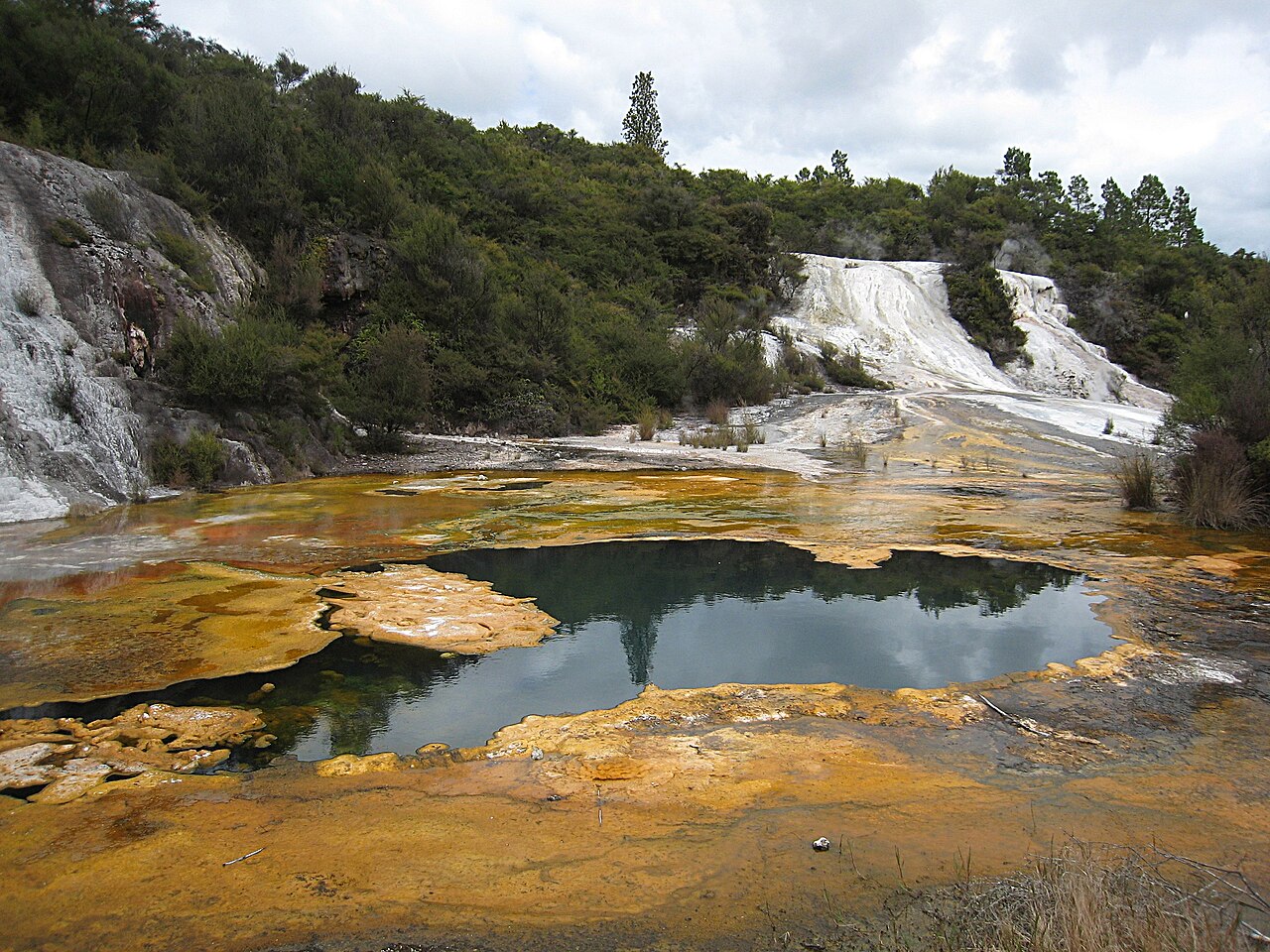 Orakei Korako i Hidden Valley