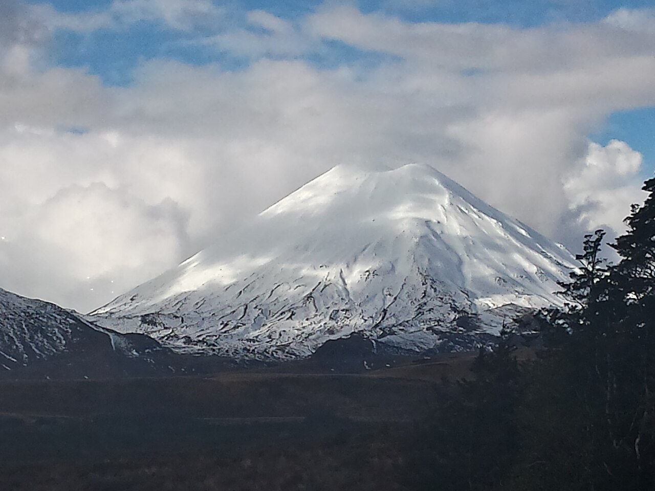 Mount Ngauruhoe i krajobraz Mordoru