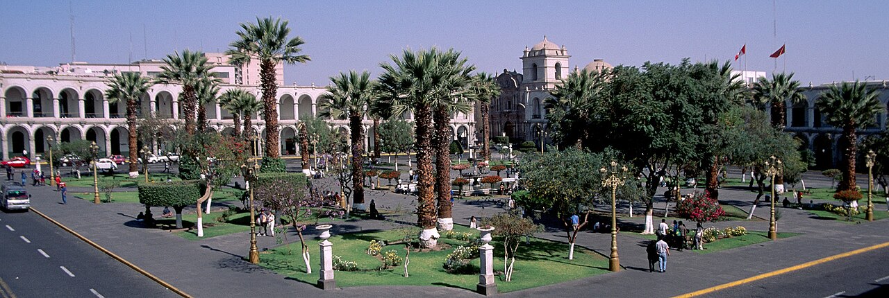 Plaza de Armas i katedra