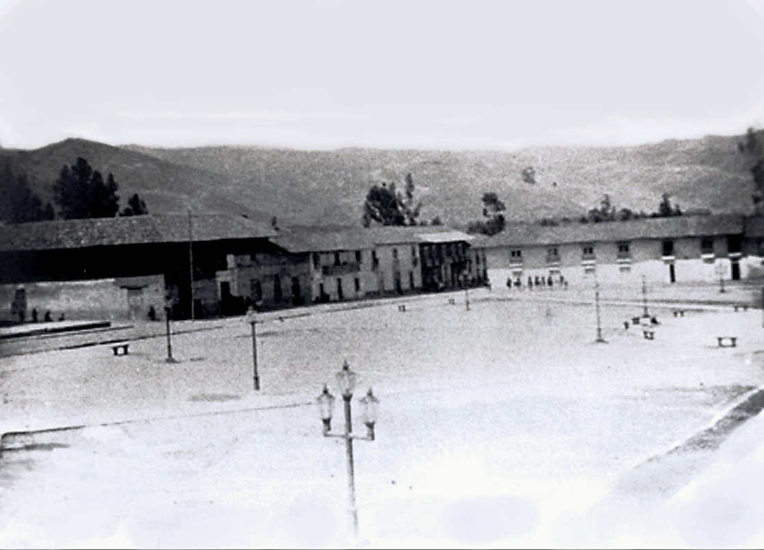 Plaza de Armas i katedra Cajamarca