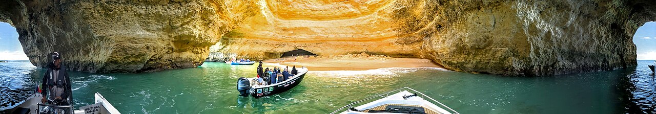 Algar de Benagil