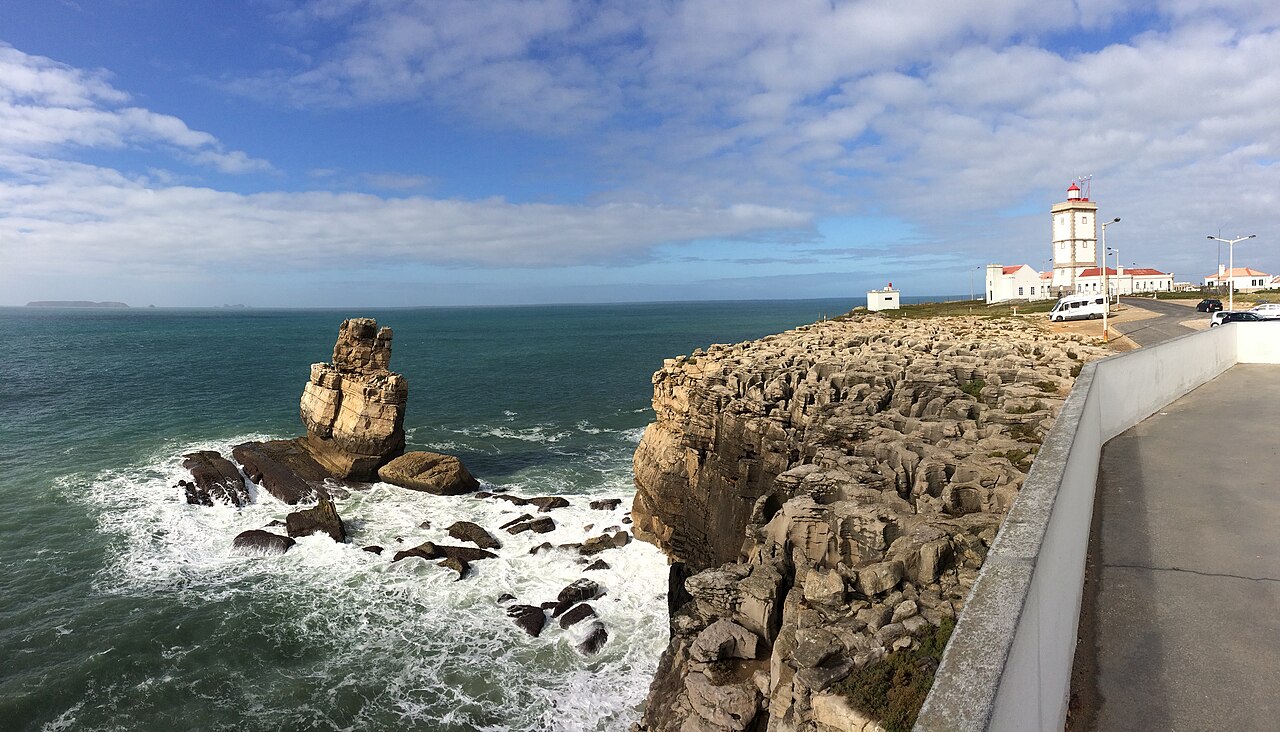 Cabo Carvoeiro i Nau dos Corvos