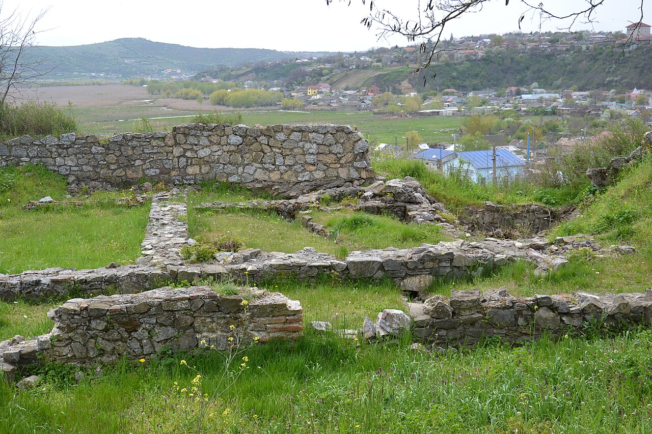 Wzgórze Monumentului i ruiny Aegyssus