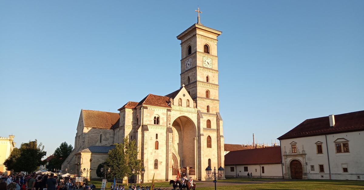 Katedra koronacyjna św. Michała