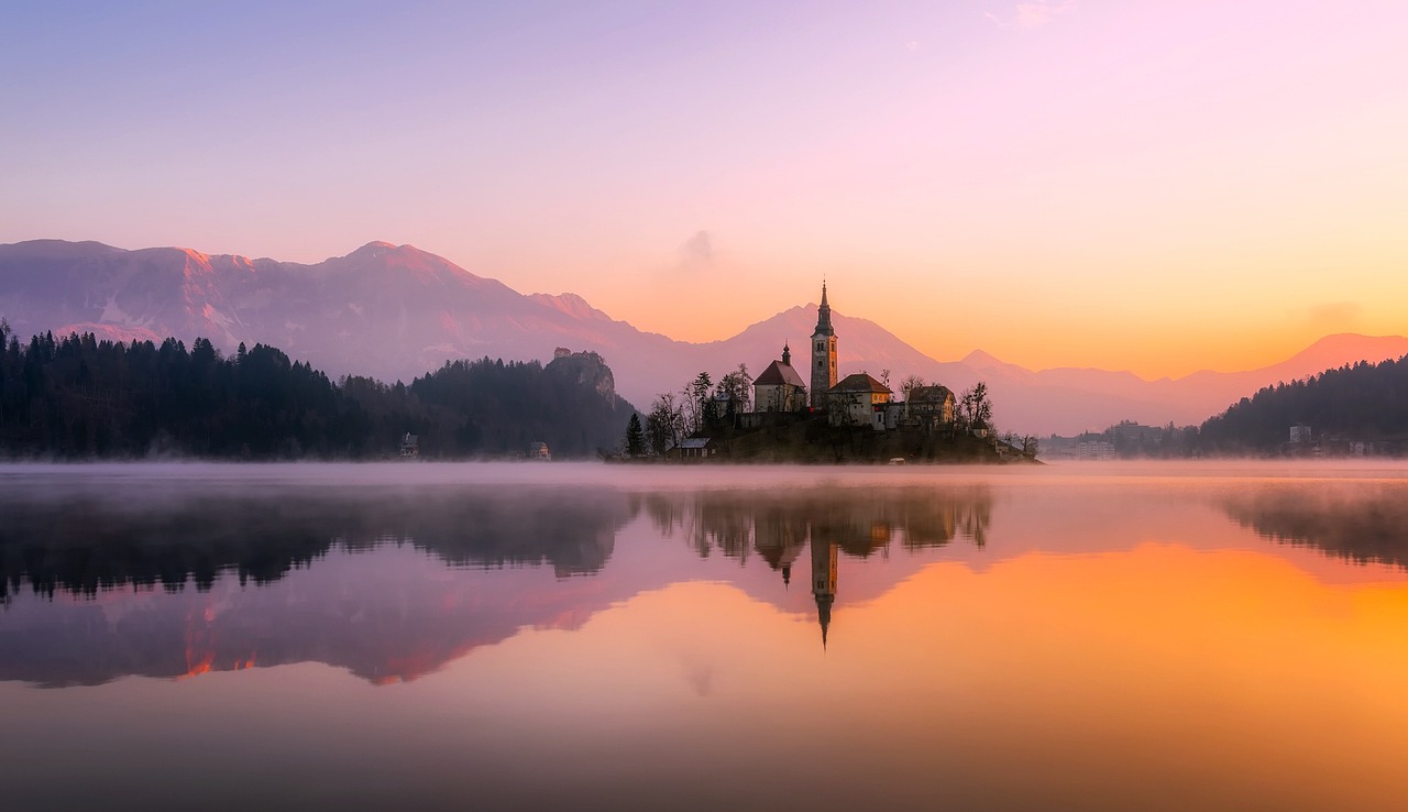 Zamek Bled na klifie
