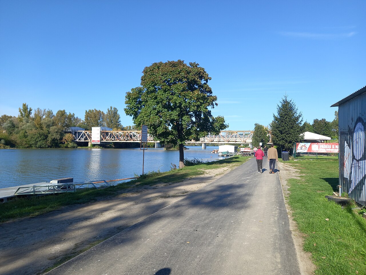 Promenada nad Wagiem