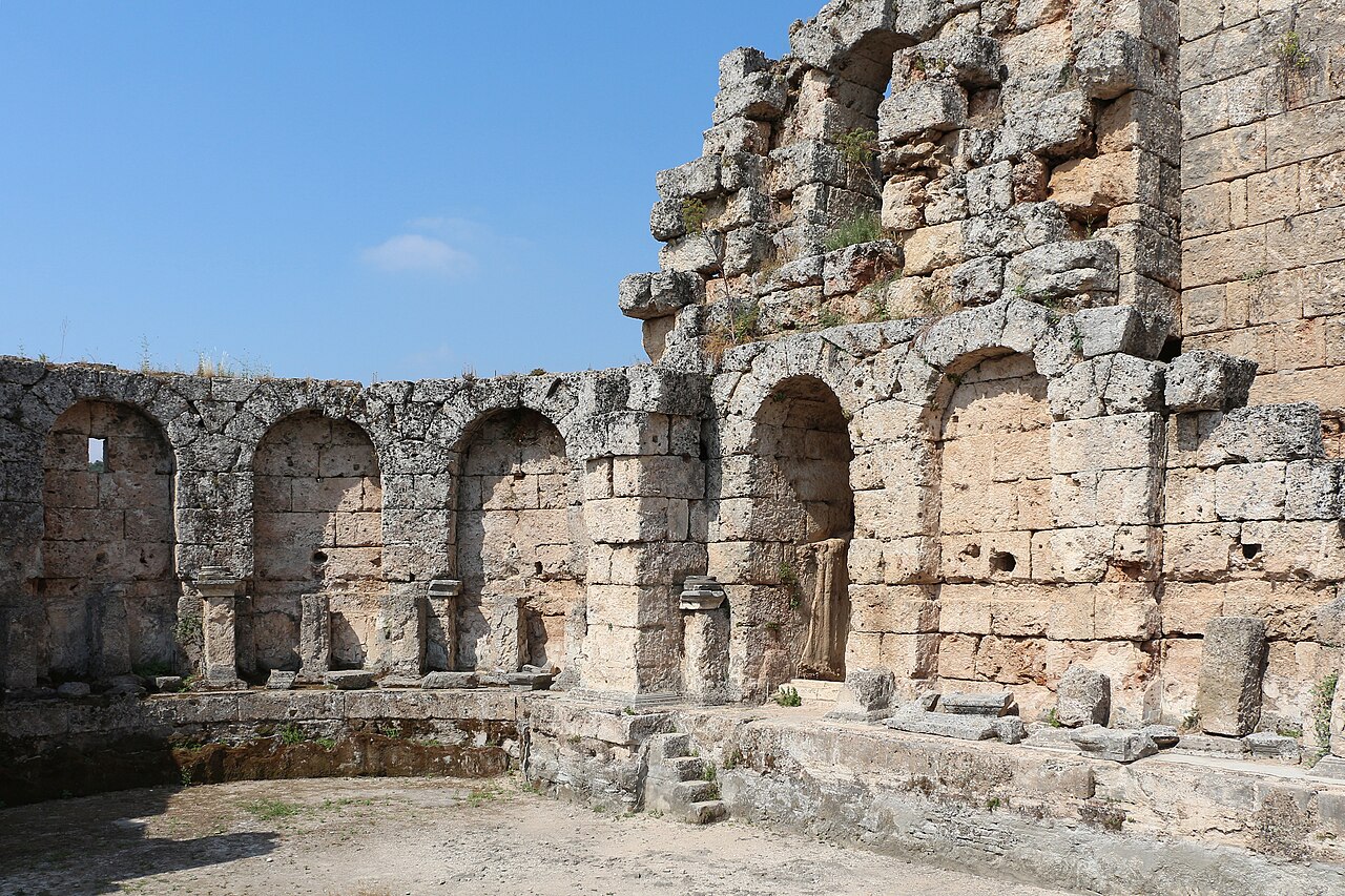Łaźnie rzymskie w Perge