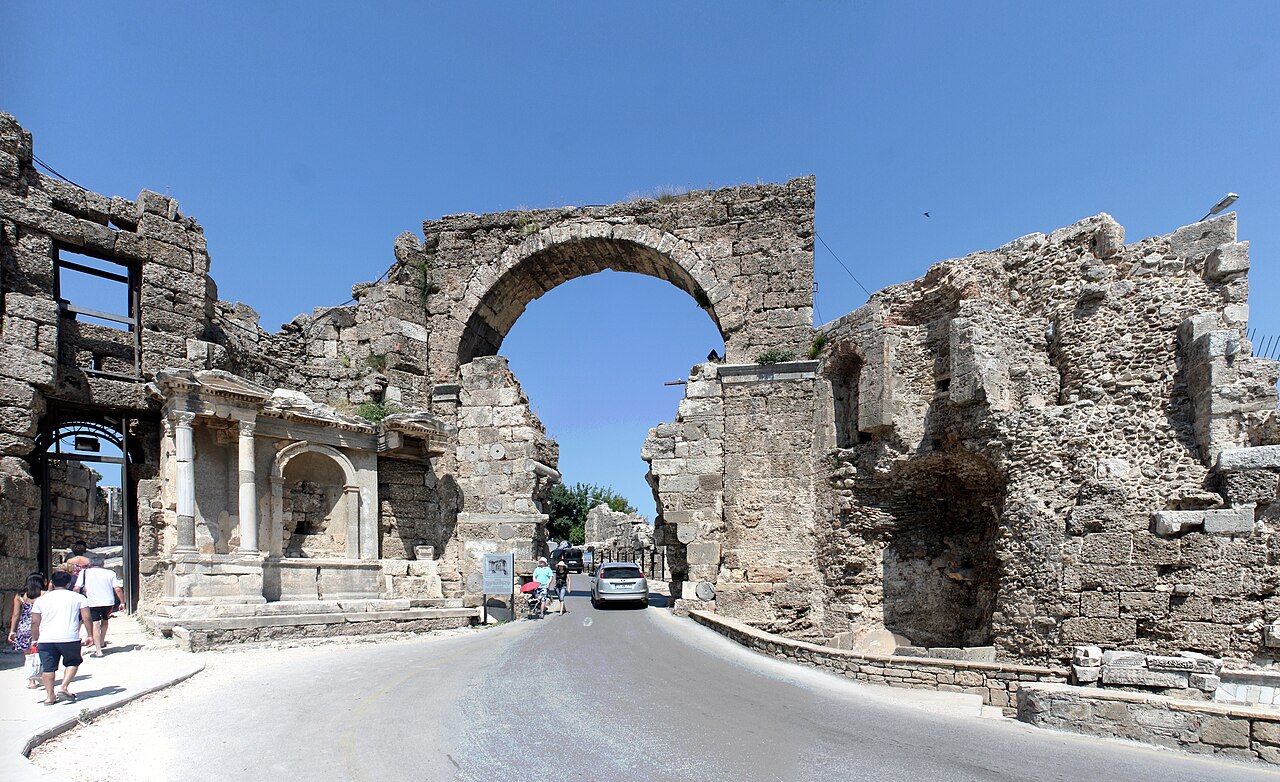 Ruiny agory i Vespasian Gate