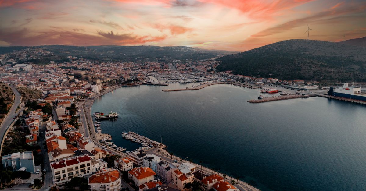 Port Çeşme i wiatrak