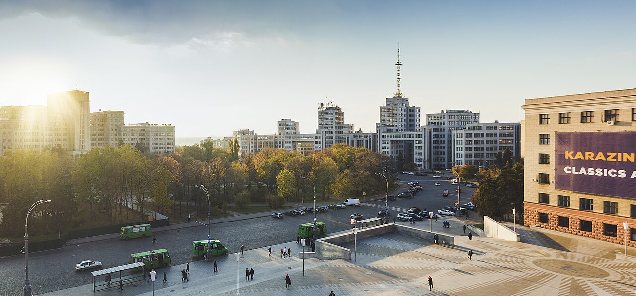 Plac Wolności i Derżprom