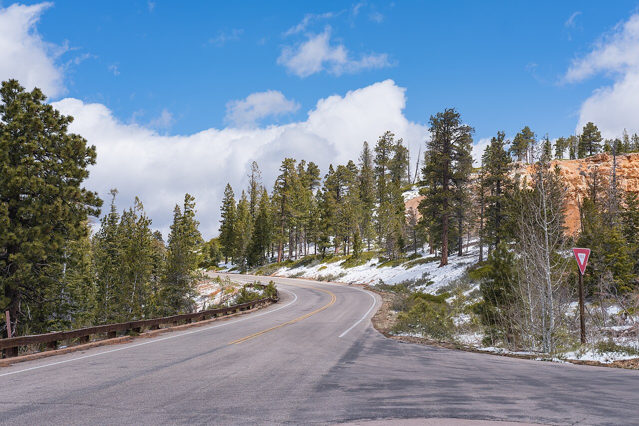 Widokowa droga przez Bryce Canyon