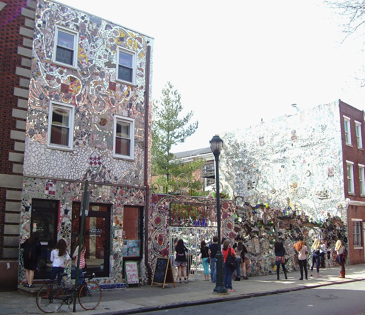 South Street i mozaiki Magic Gardens