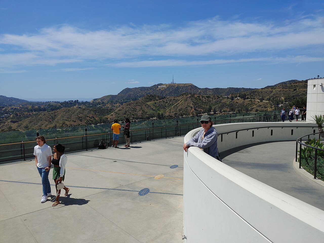 Obserwatorium Griffitha i napis Hollywood