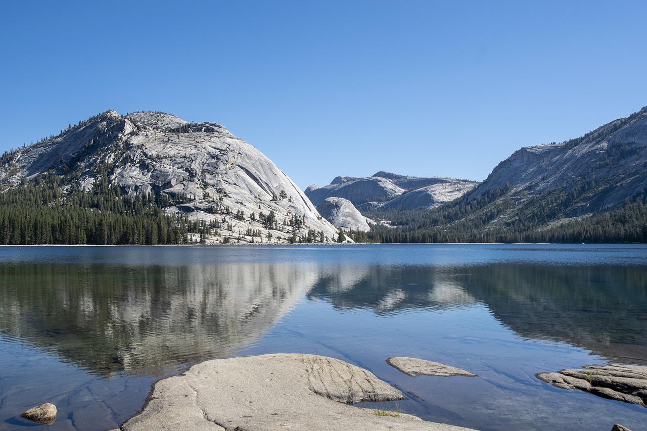 Mirror Lake u stóp Half Dome