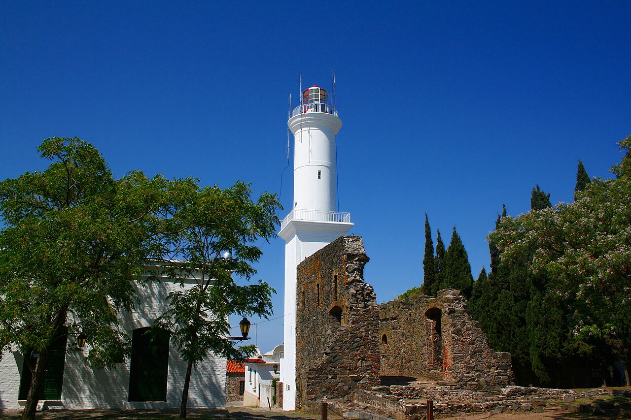 Faro de Colonia